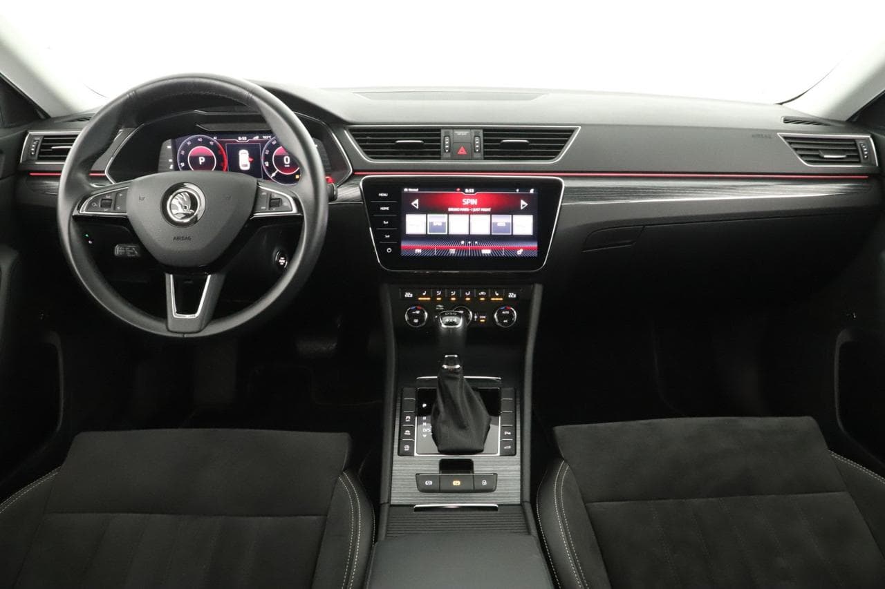 2020 Škoda Superb - 17