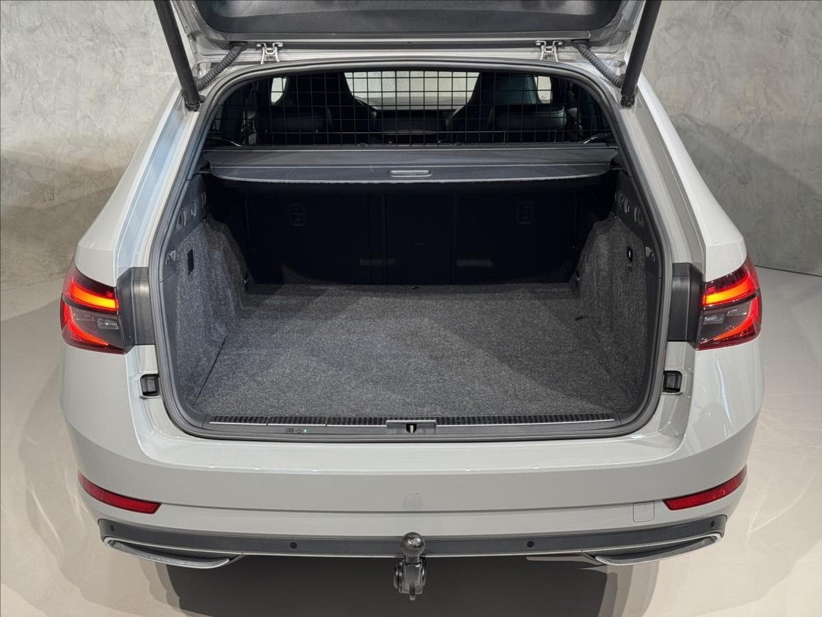2021 Škoda SUPERB - 14
