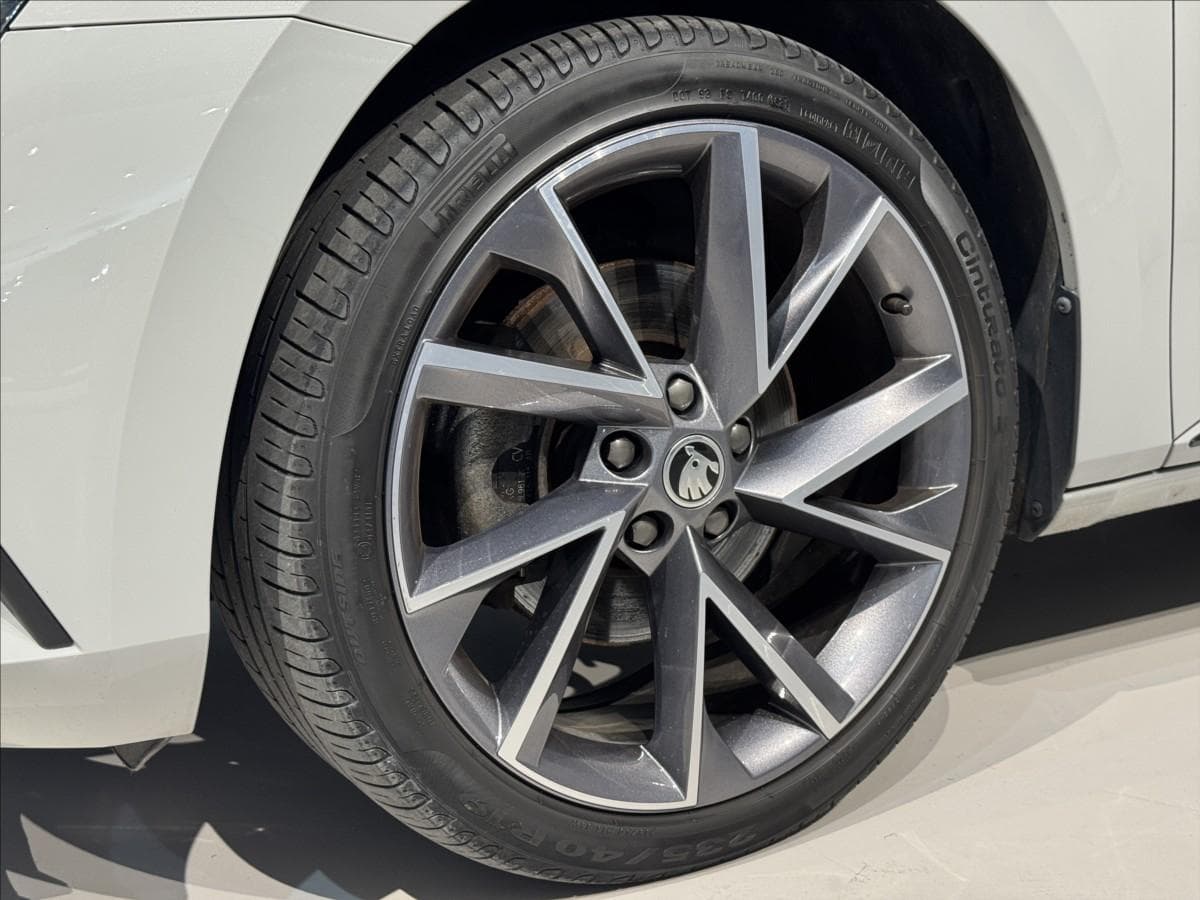 2021 Škoda SUPERB - 7