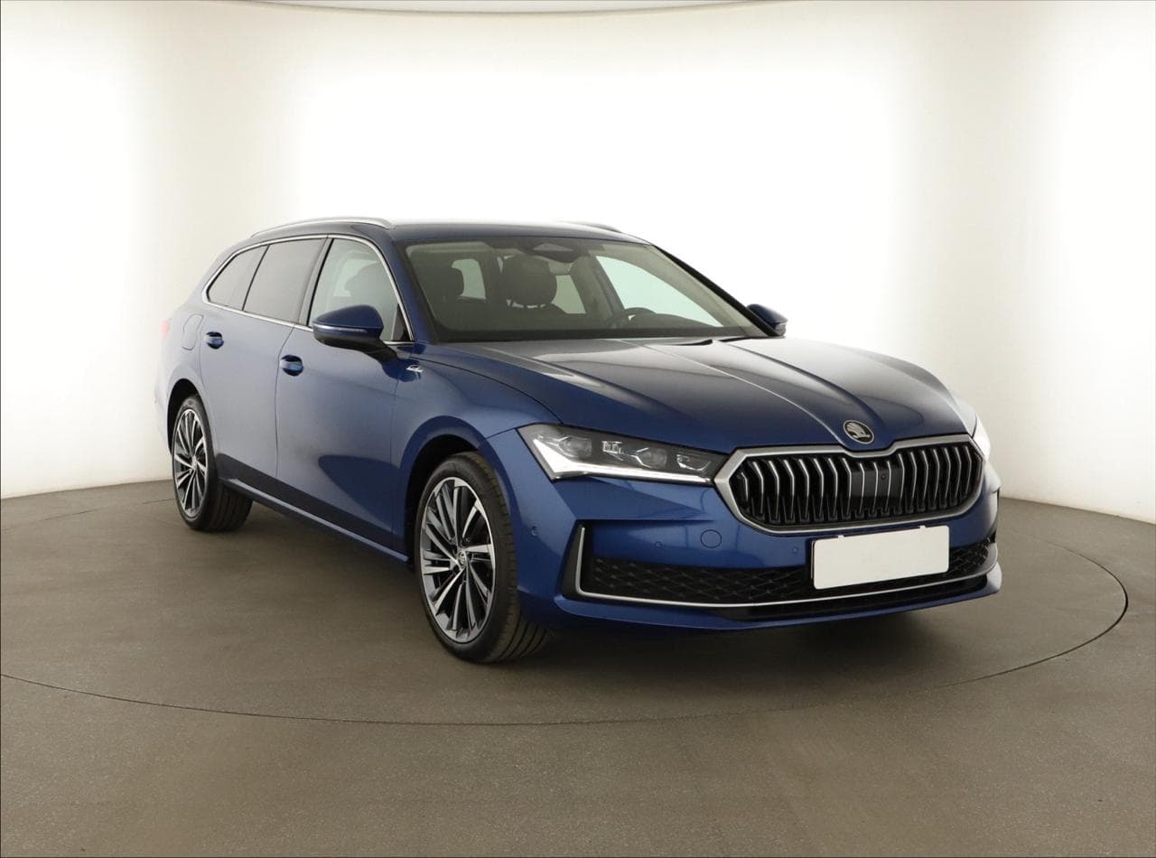 2025 Škoda SUPERB