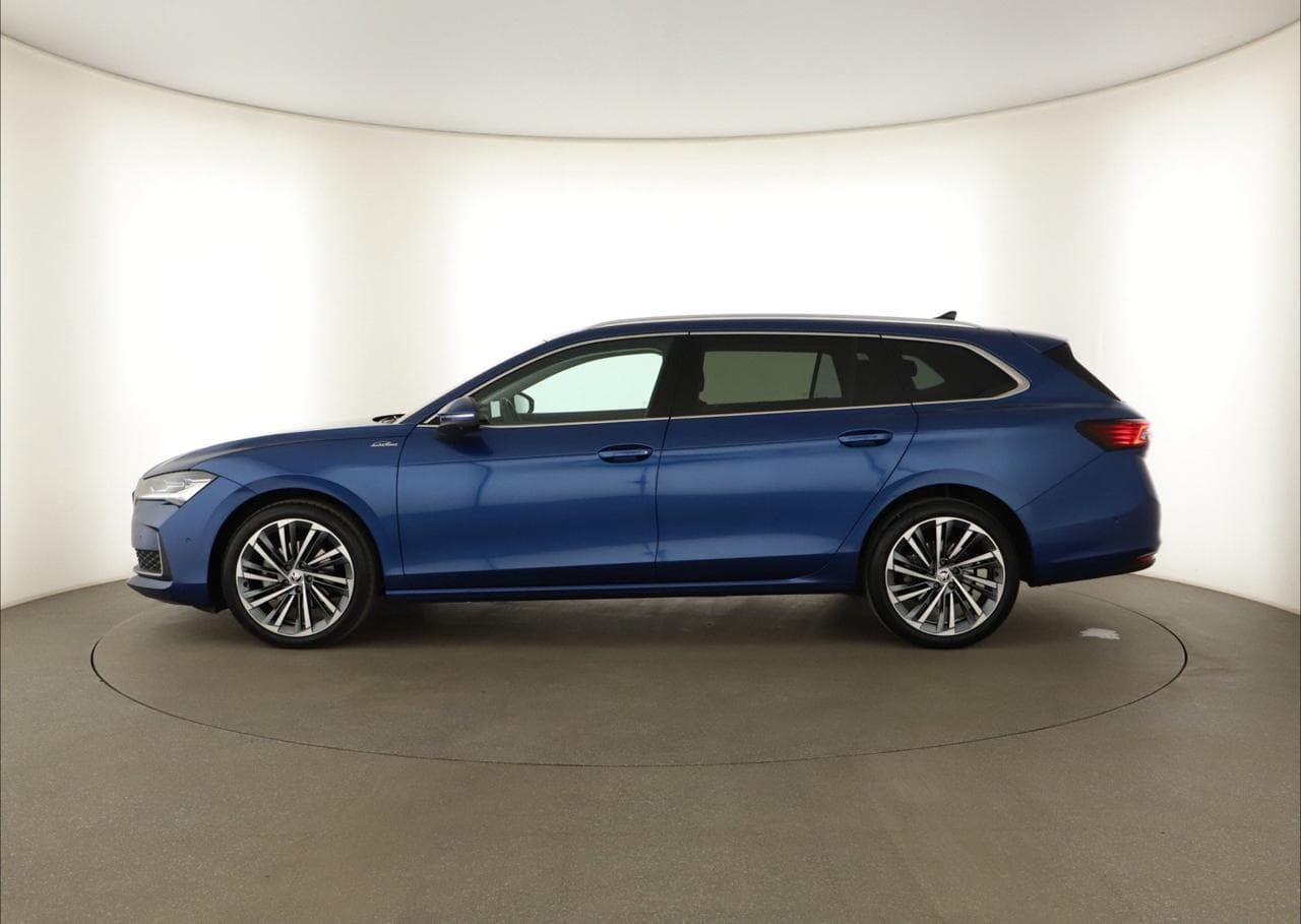 2025 Škoda SUPERB - 4