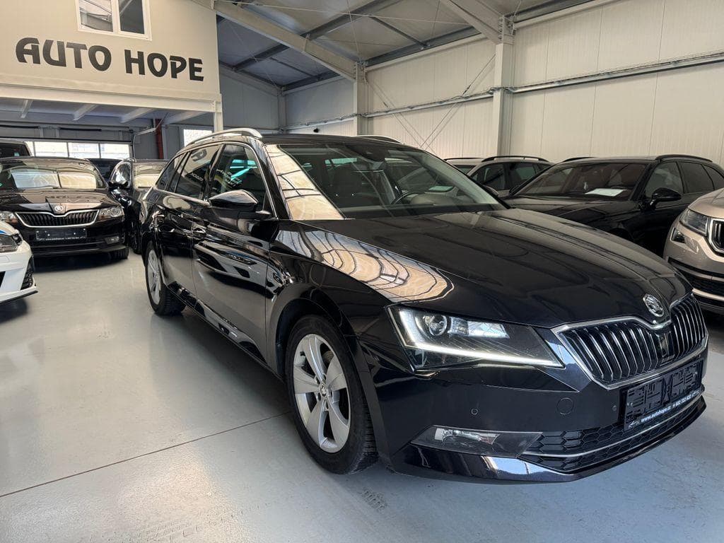 Škoda Superb combi 2.0 TDI DSG Style kombi