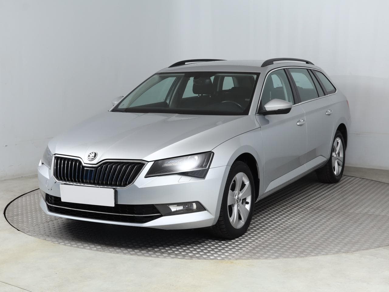 2018 Škoda SUPERB - 3