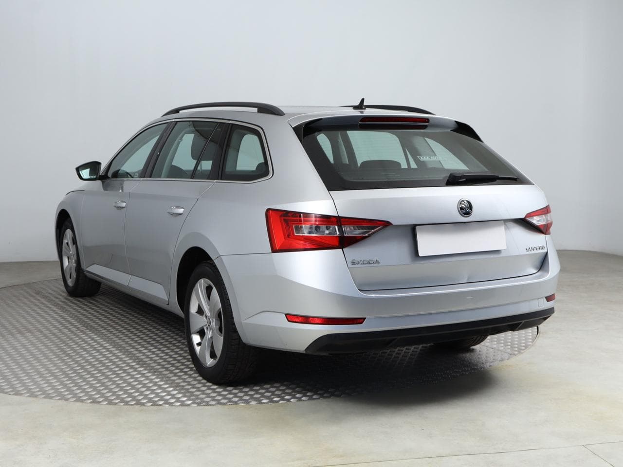 2018 Škoda SUPERB - 5