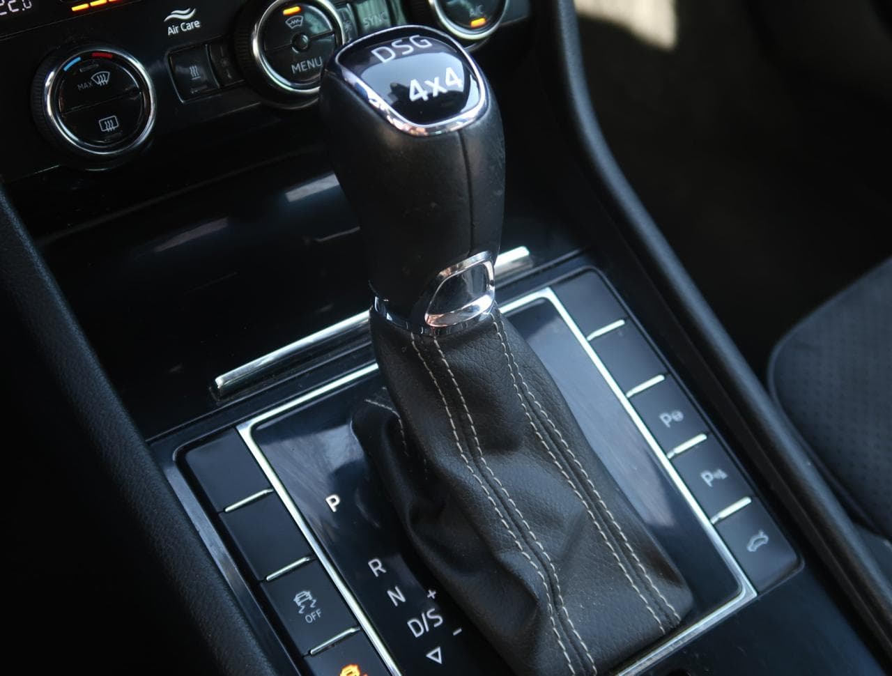 2018 Škoda Superb - 37