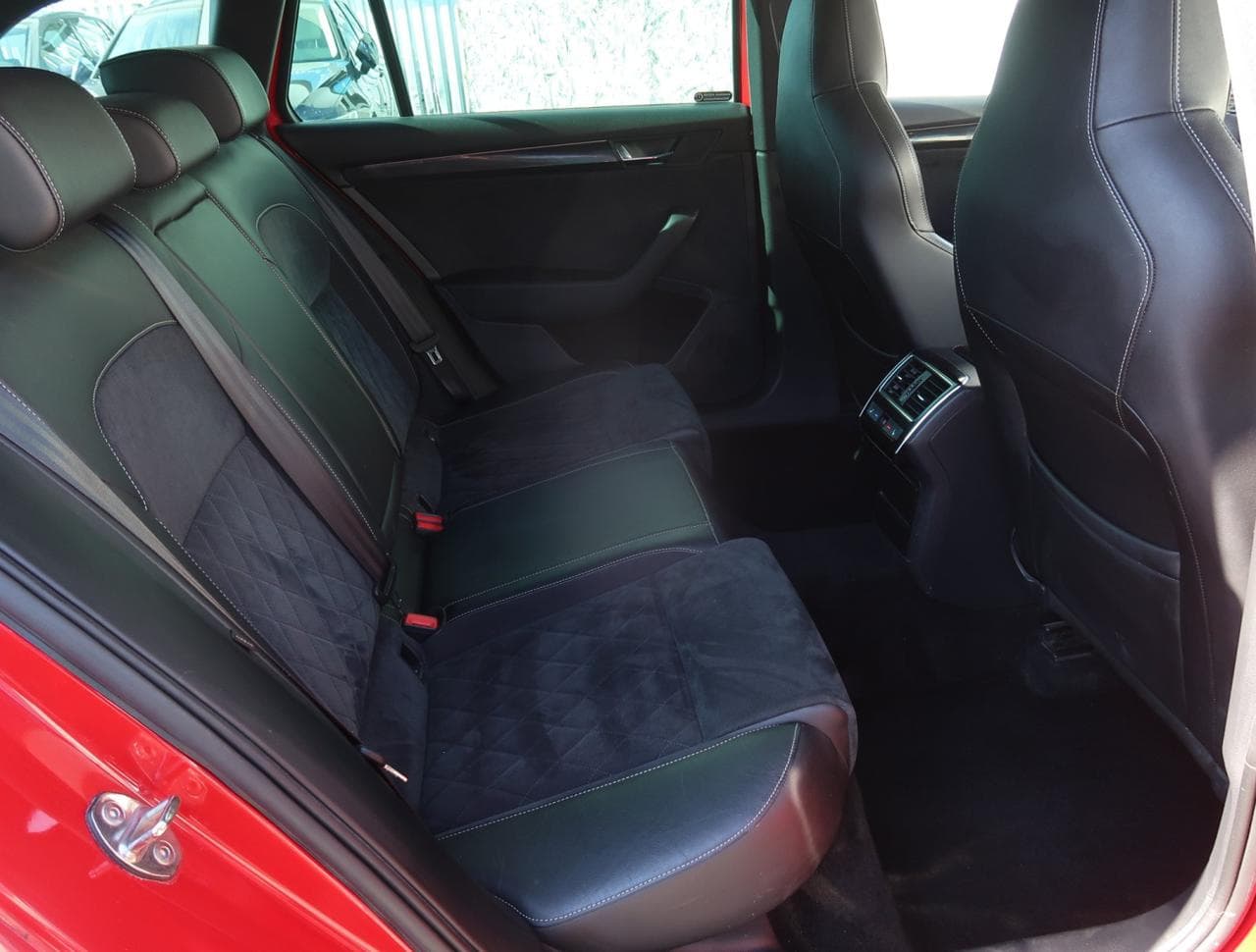 2018 Škoda Superb - 25