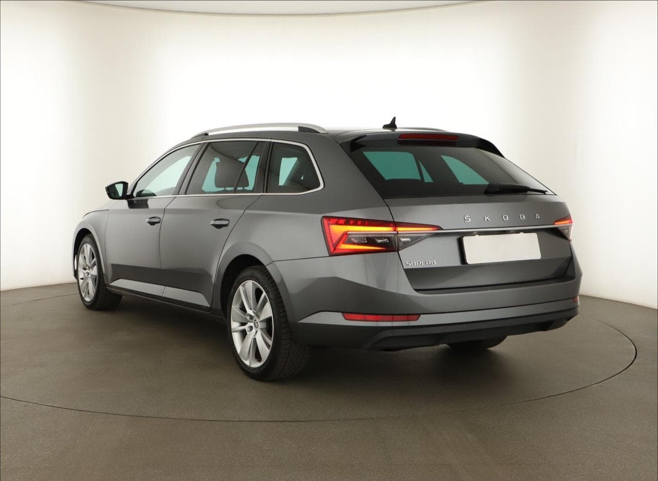 2022 Škoda SUPERB - 5