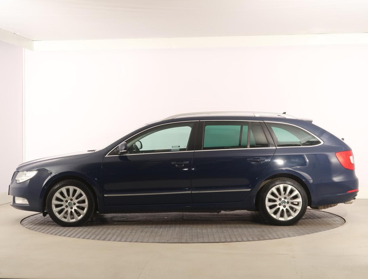 2012 Škoda SUPERB - 4
