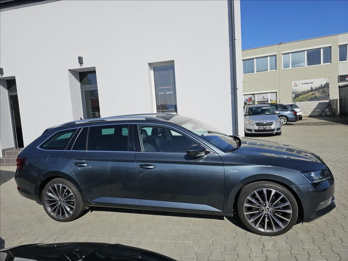 2016 Škoda Superb - 5