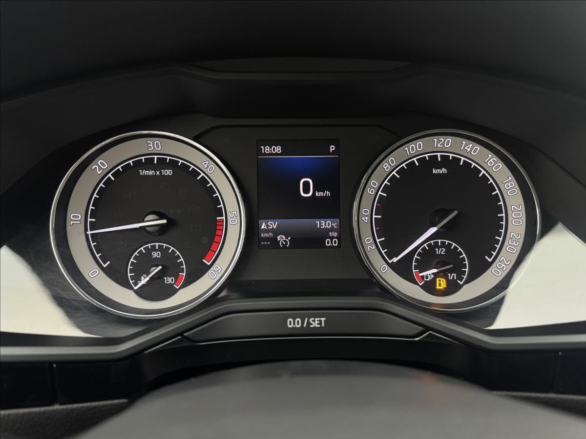 2018 Škoda Superb - 14