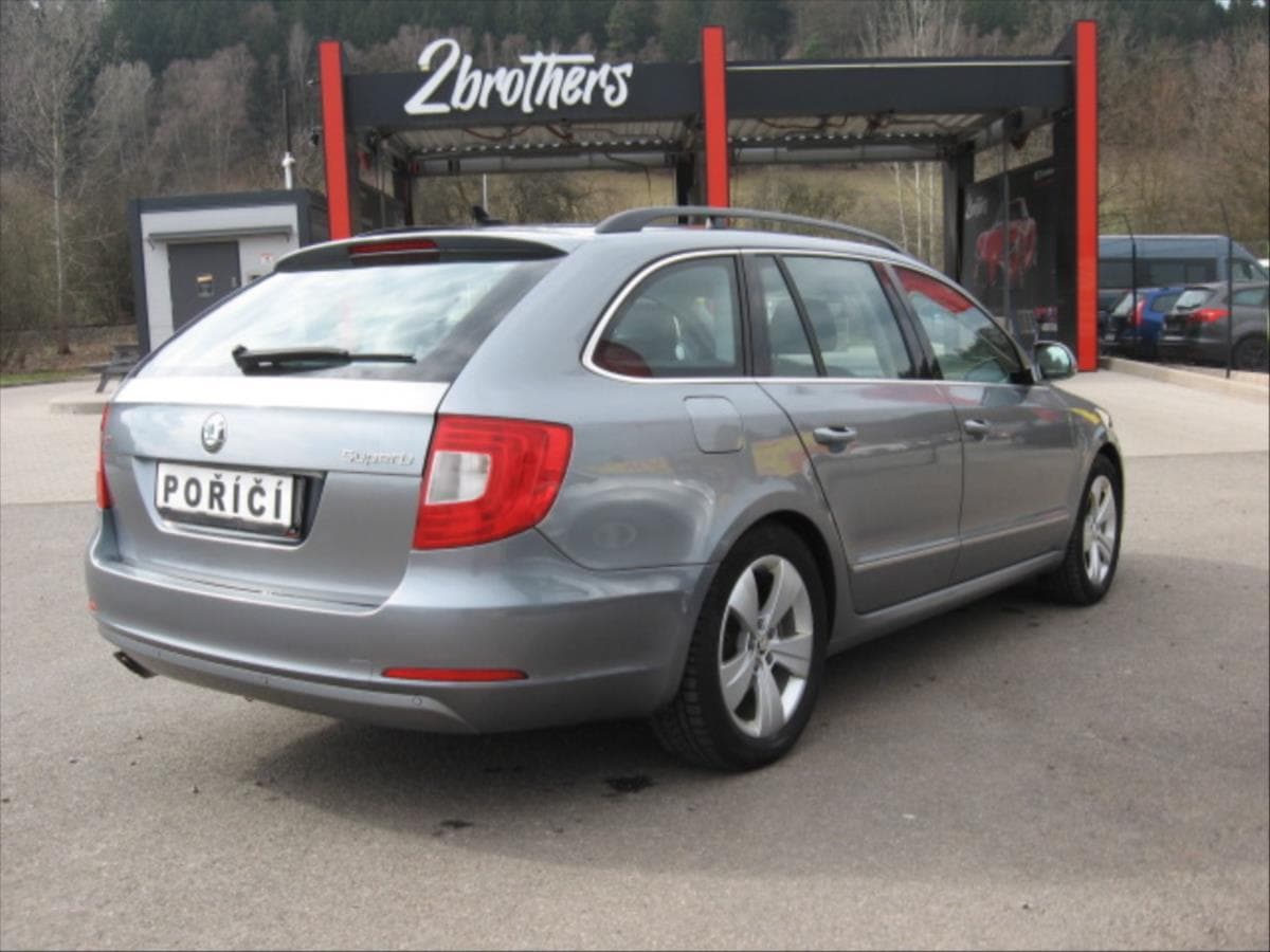 2010 Škoda SUPERB - 6