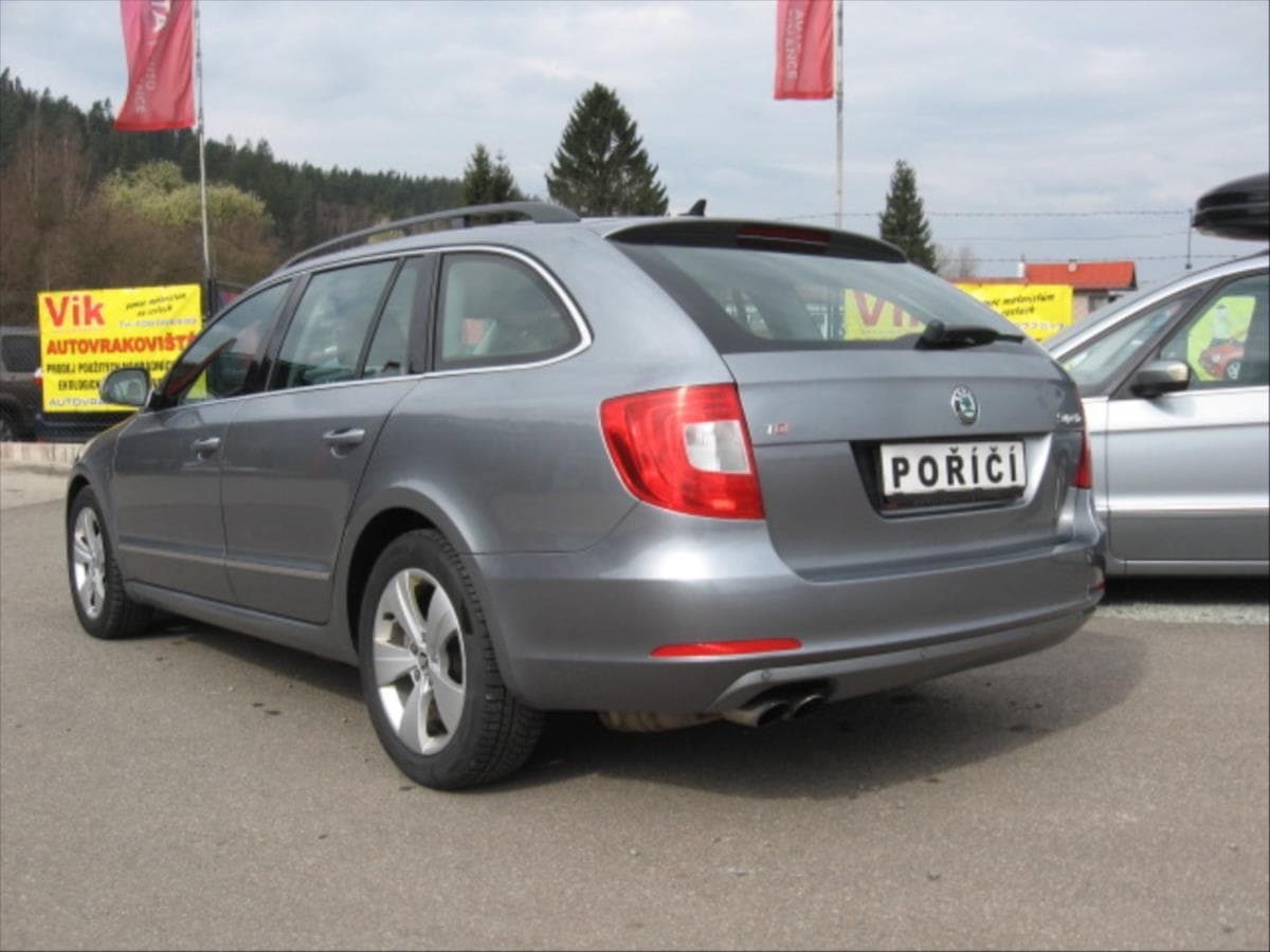 2010 Škoda SUPERB - 5