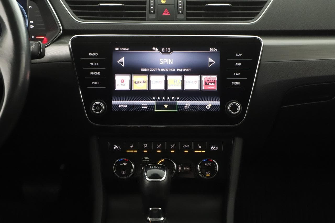 2022 Škoda SUPERB - 15