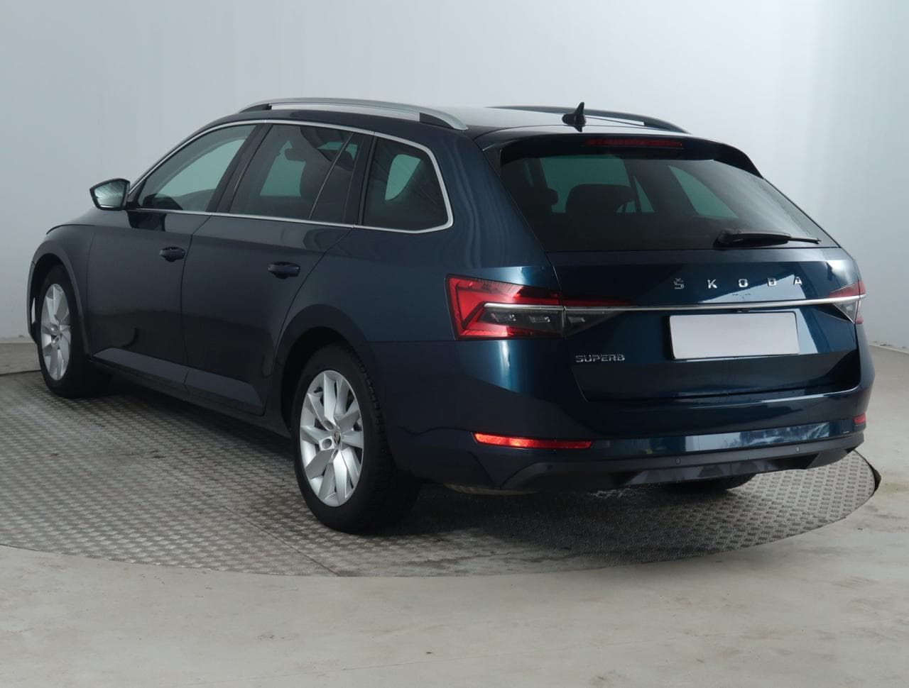2020 Škoda SUPERB - 5