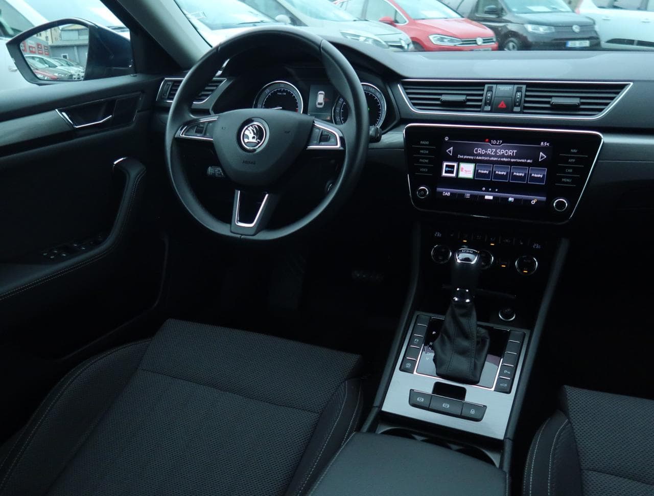 2020 Škoda SUPERB - 9