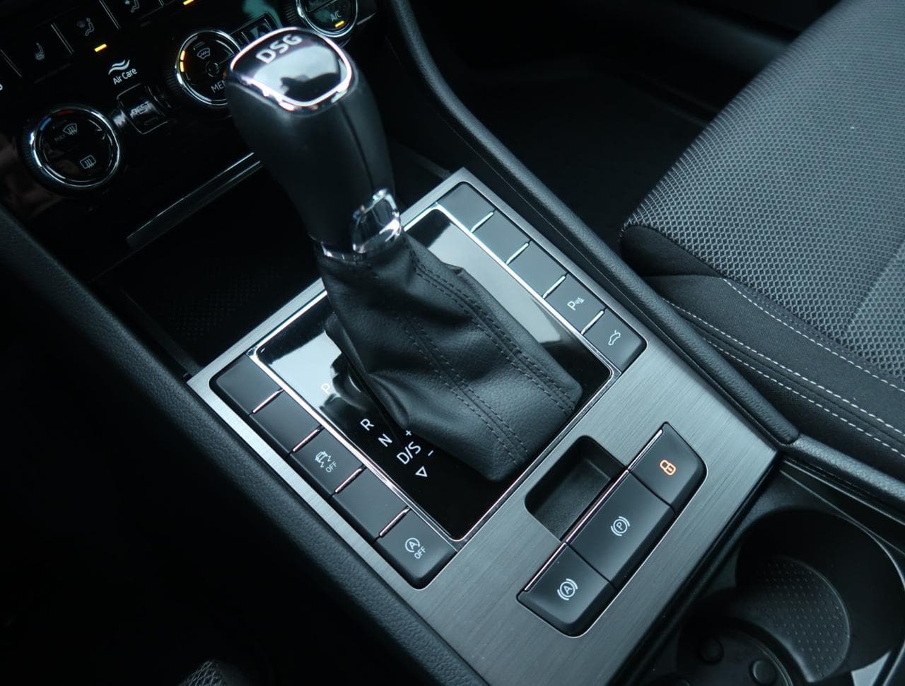 2020 Škoda SUPERB - 19