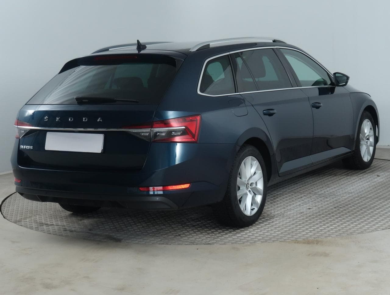 2020 Škoda SUPERB - 7