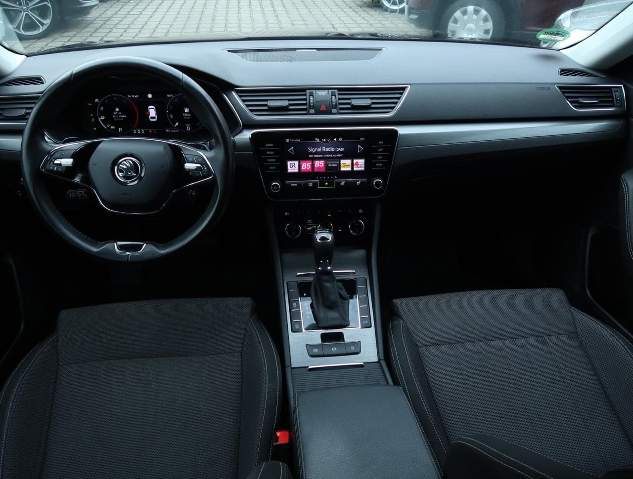 2023 Škoda SUPERB - 10
