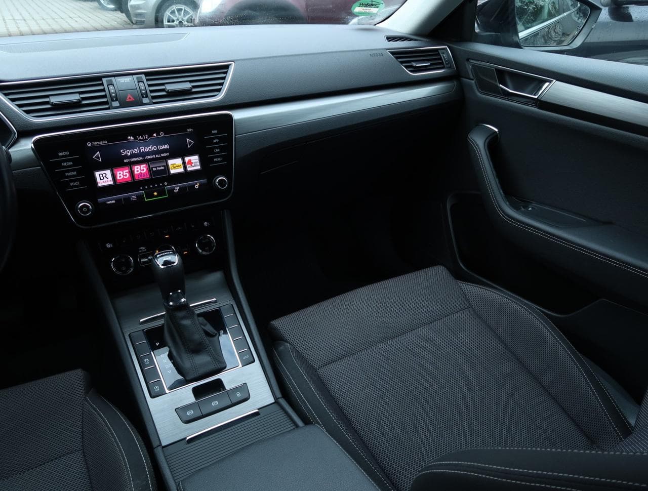 2023 Škoda SUPERB - 11