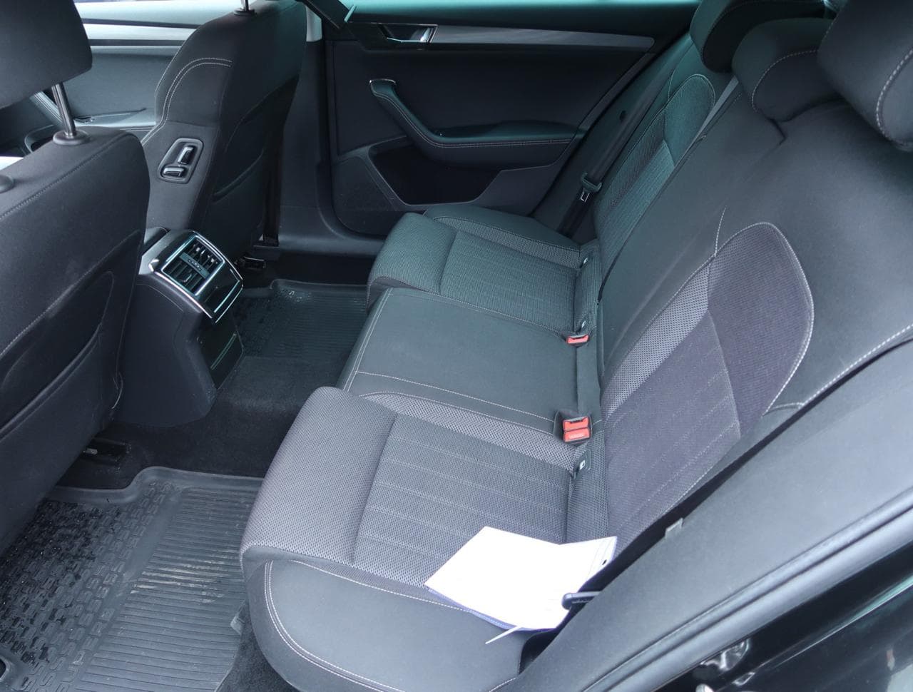 2023 Škoda SUPERB - 15