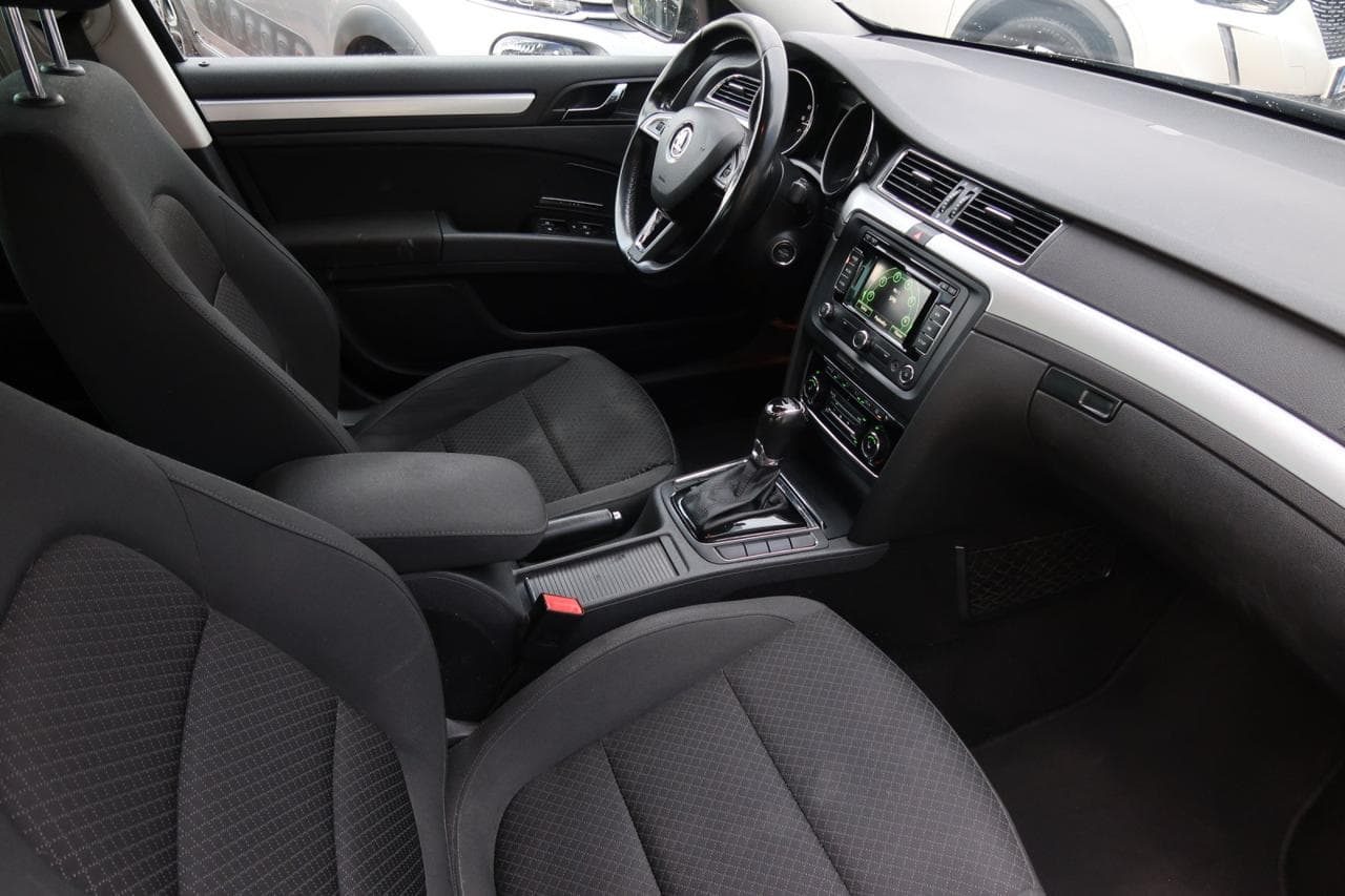 2014 Škoda SUPERB - 12