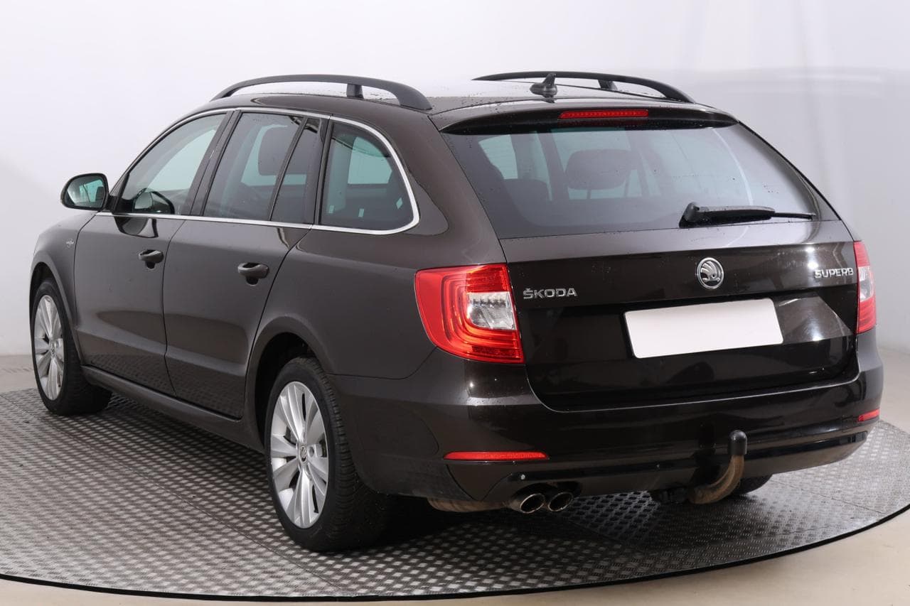 2014 Škoda SUPERB - 5