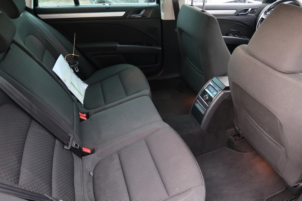 2014 Škoda SUPERB - 13