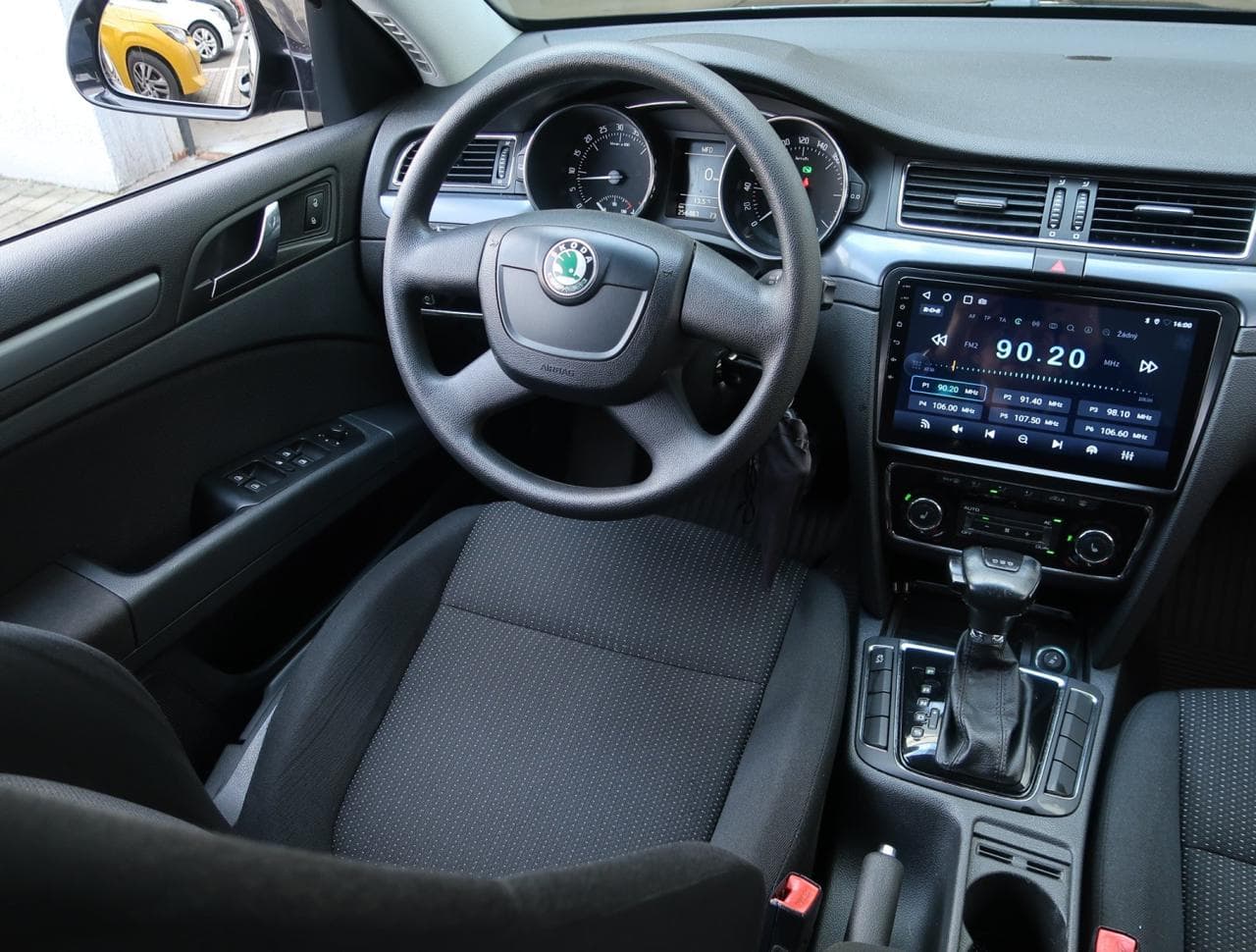 2011 Škoda SUPERB - 9