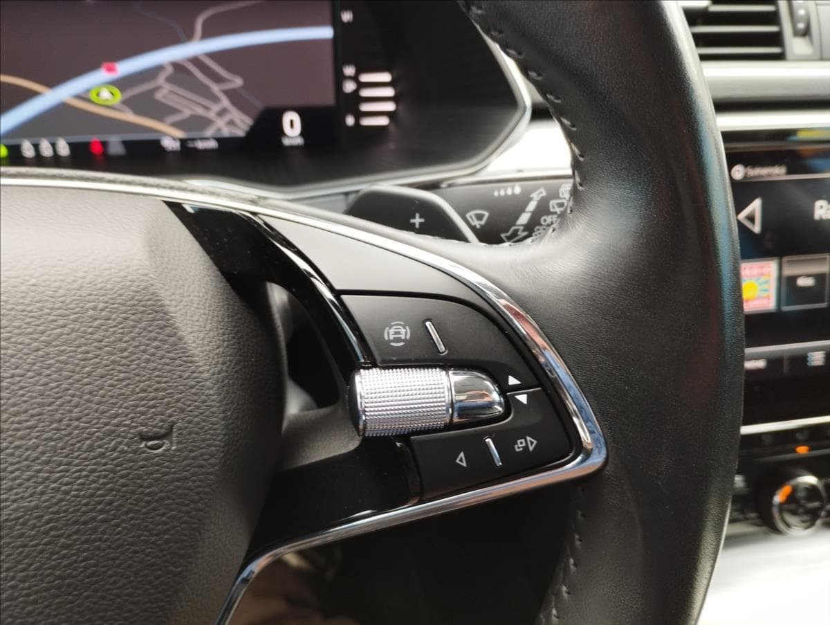 2022 Škoda SUPERB - 13