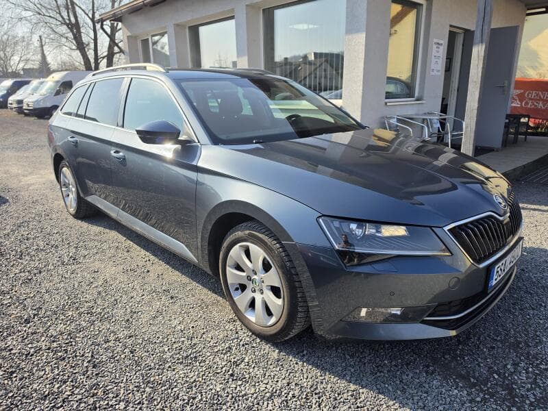 Škoda Superb 2.0 TDI Xenon TZ 110KW kombi