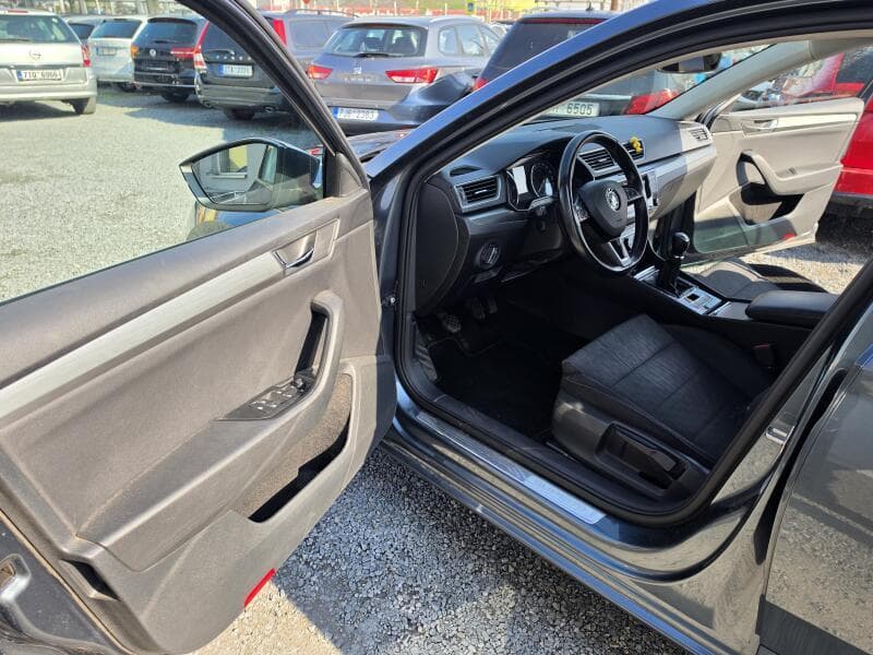 2015 Škoda Superb - 19