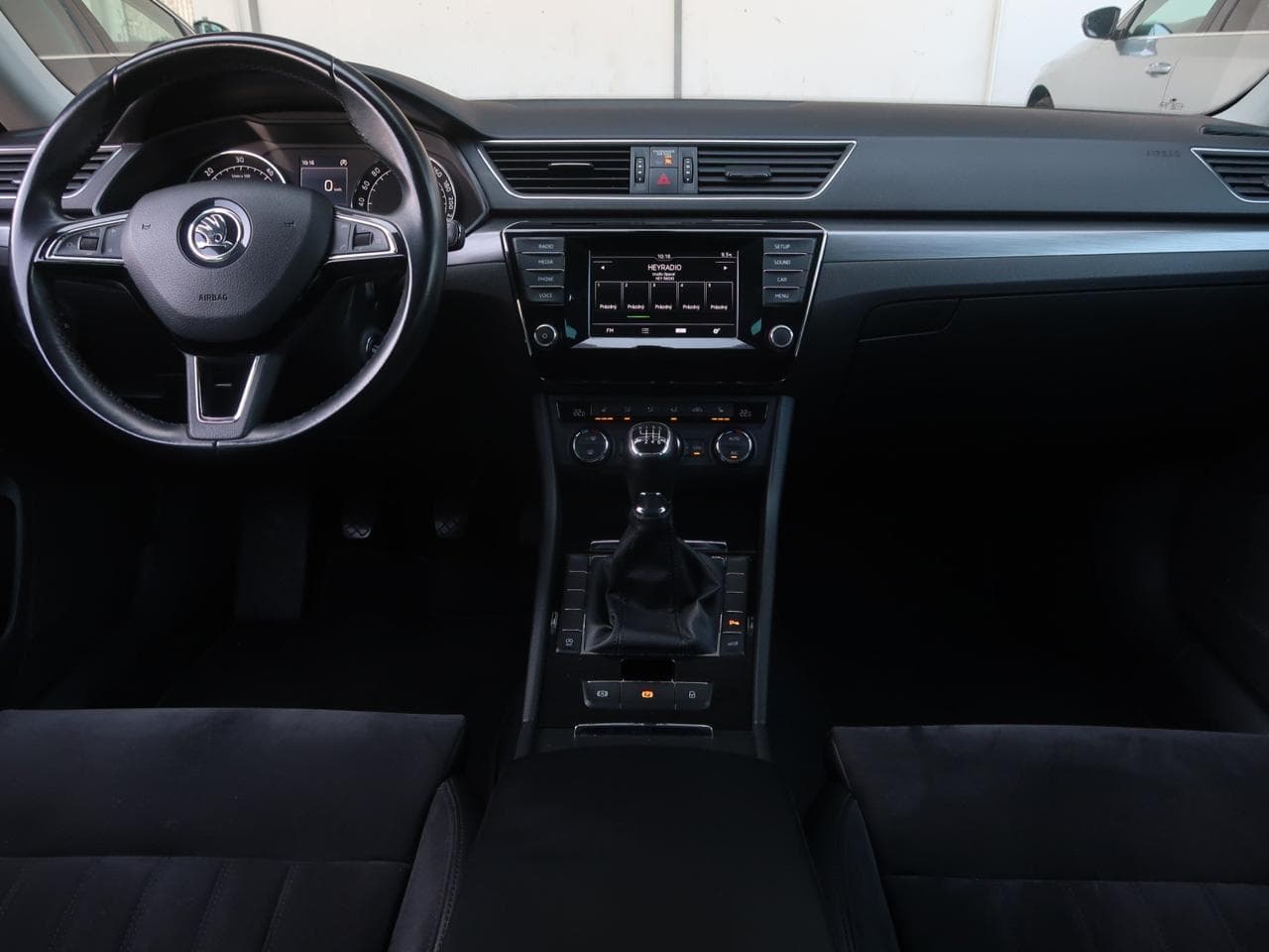 2016 Škoda SUPERB - 10