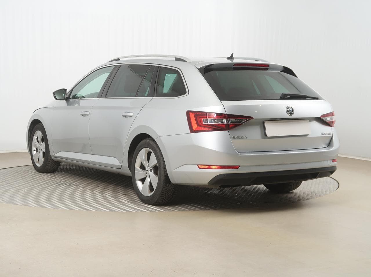 2016 Škoda SUPERB - 5