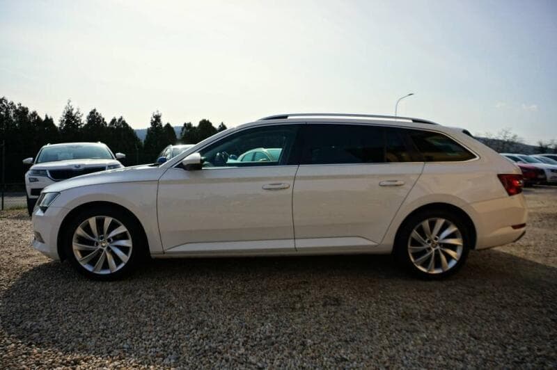 2017 Škoda Superb - 11