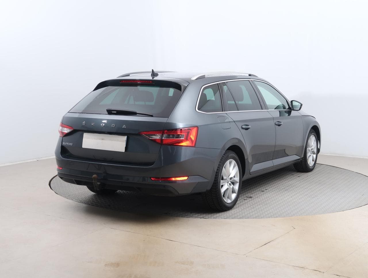 2020 Škoda SUPERB - 7