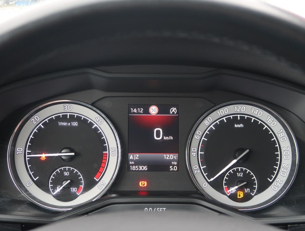 2020 Škoda SUPERB - 17