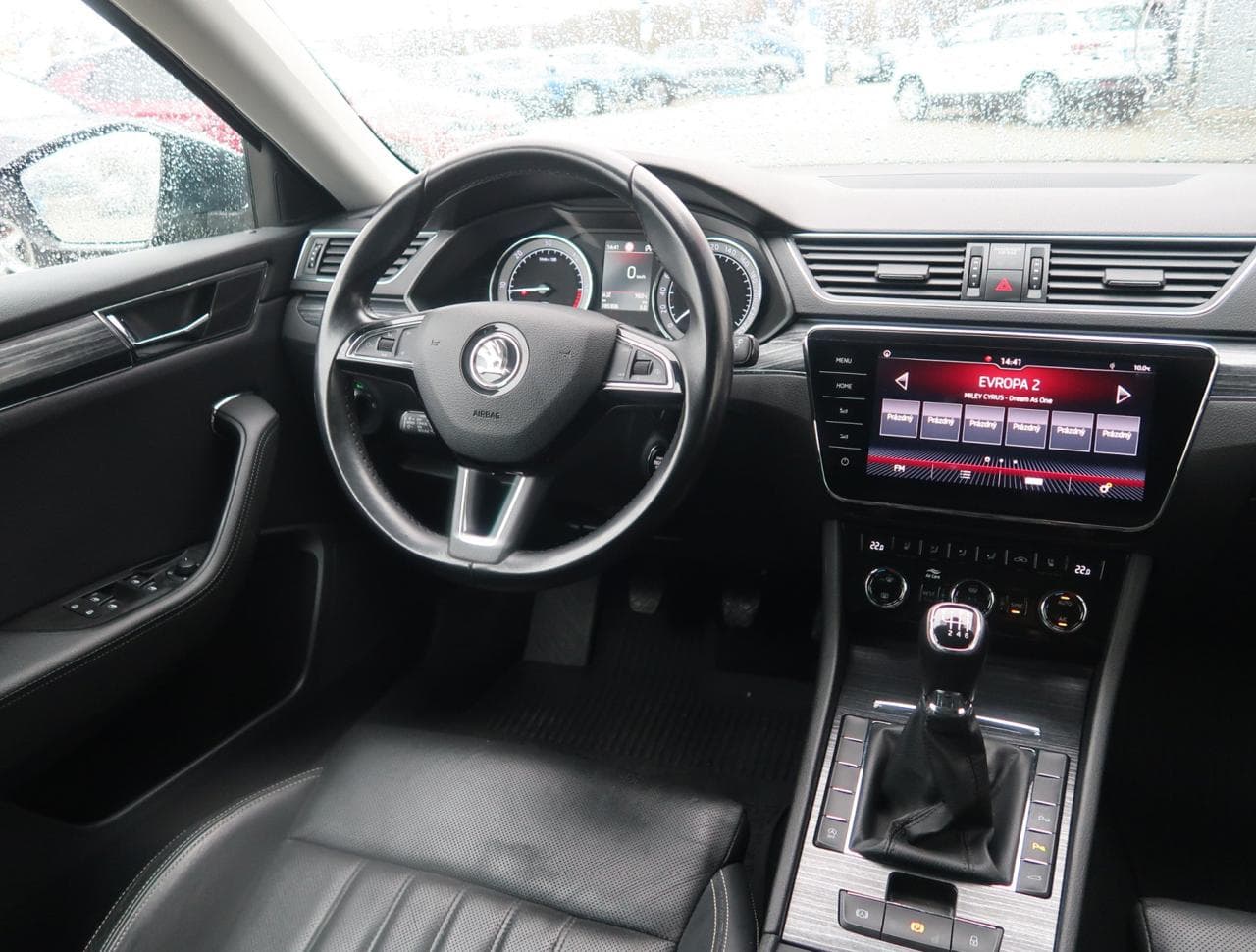 2020 Škoda SUPERB - 9