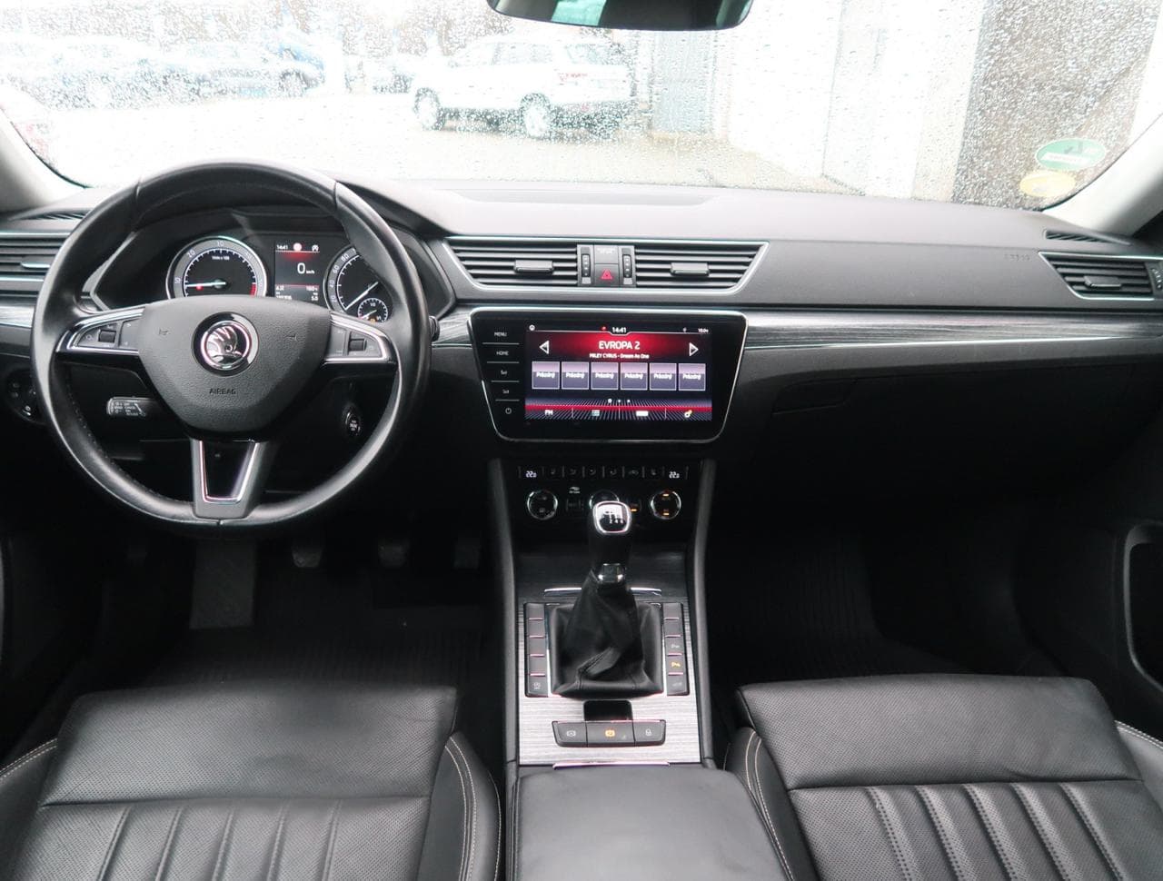2020 Škoda SUPERB - 10