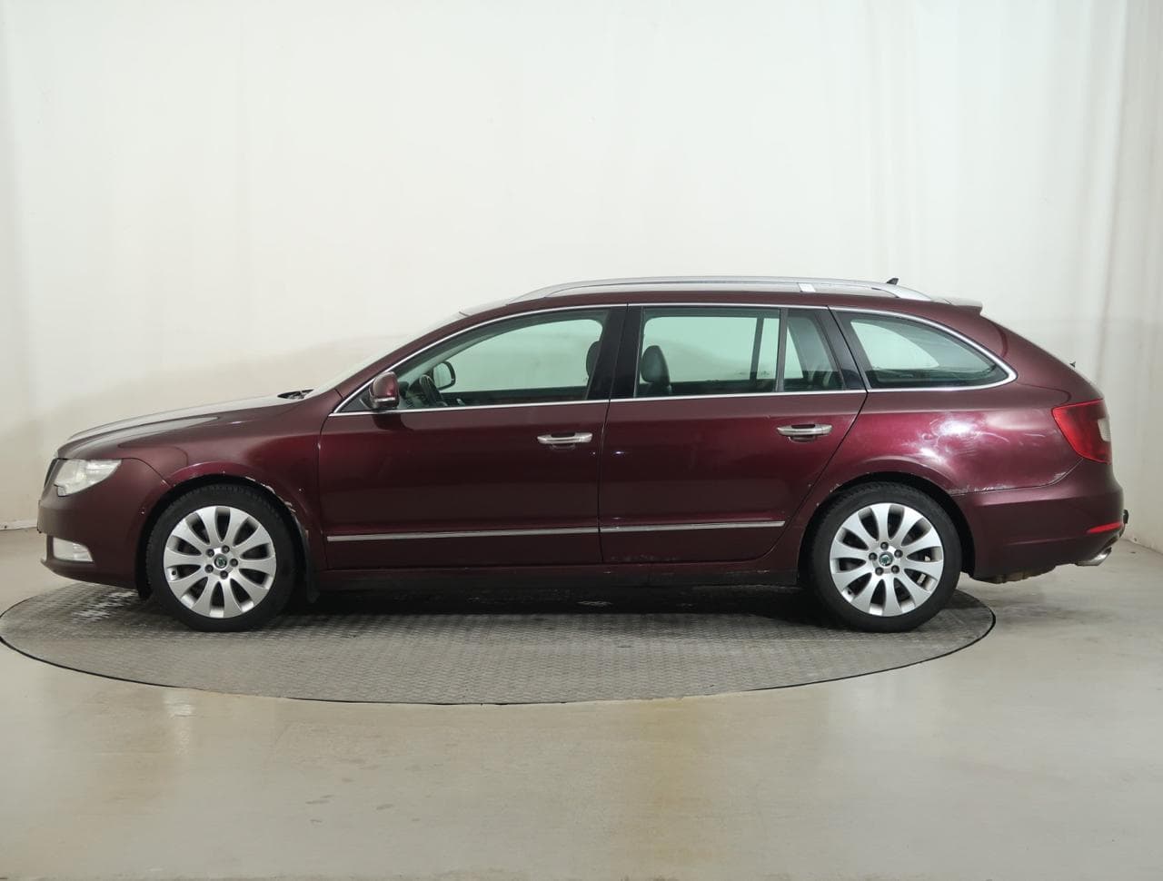 2010 Škoda SUPERB - 4
