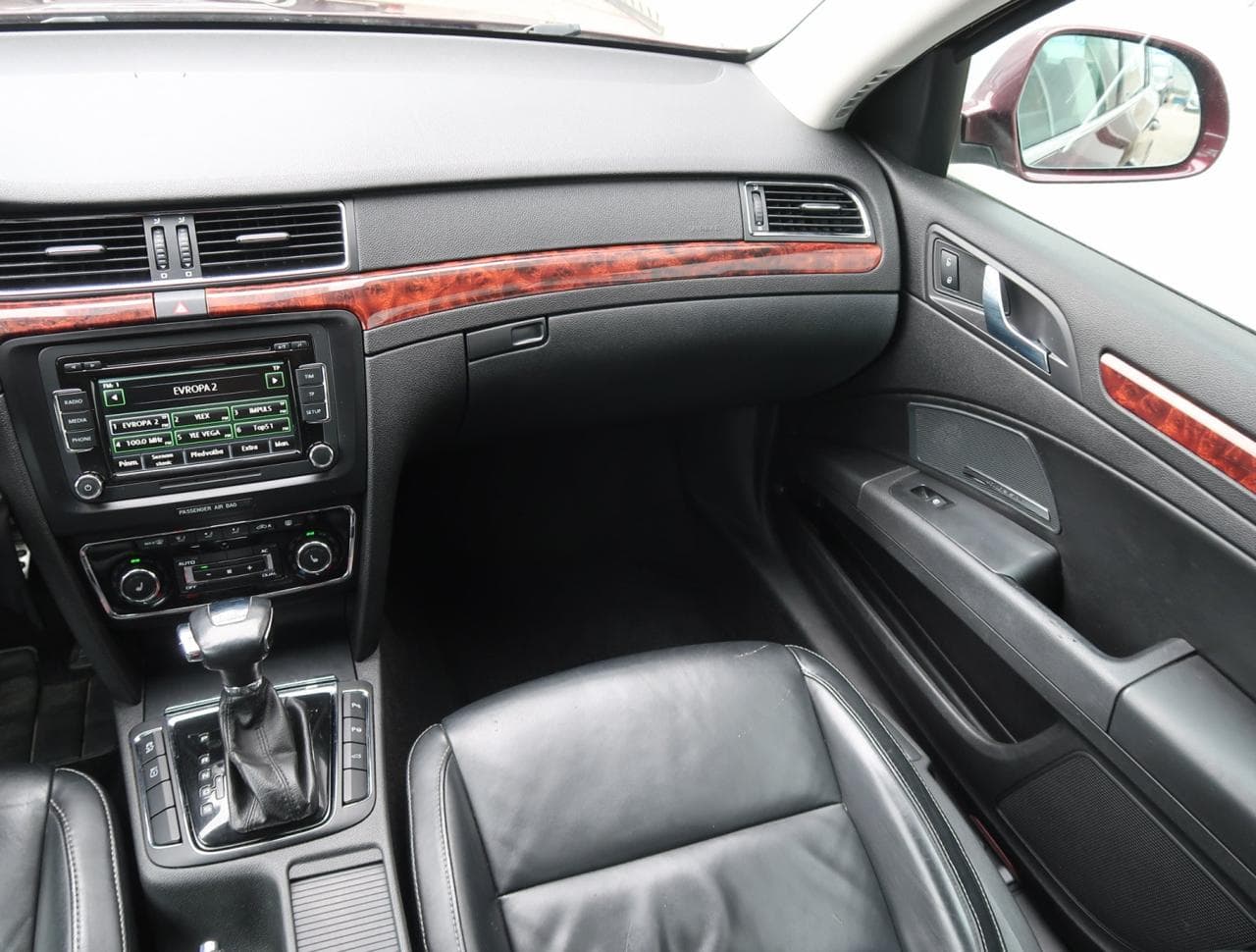 2010 Škoda SUPERB - 11