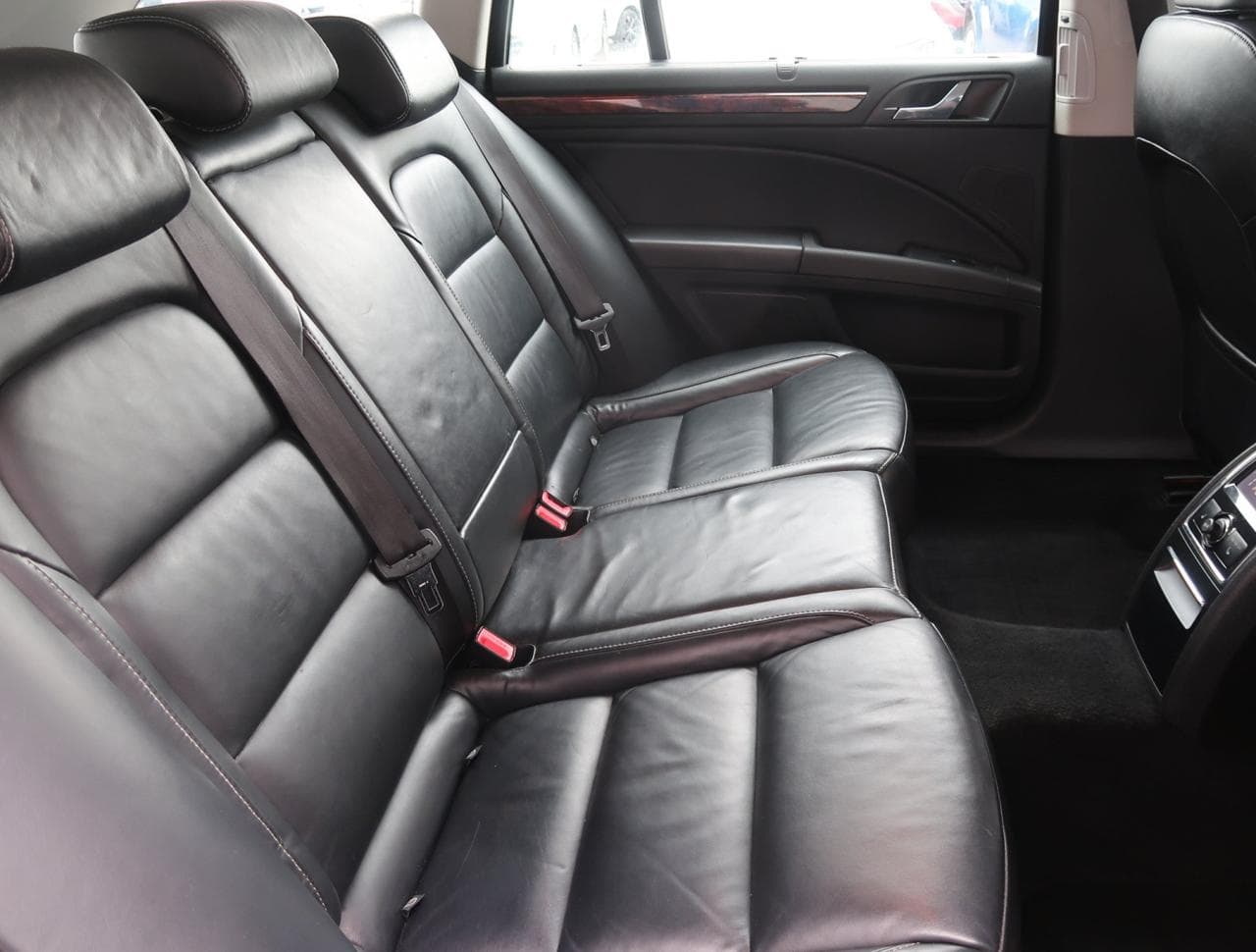 2010 Škoda SUPERB - 13