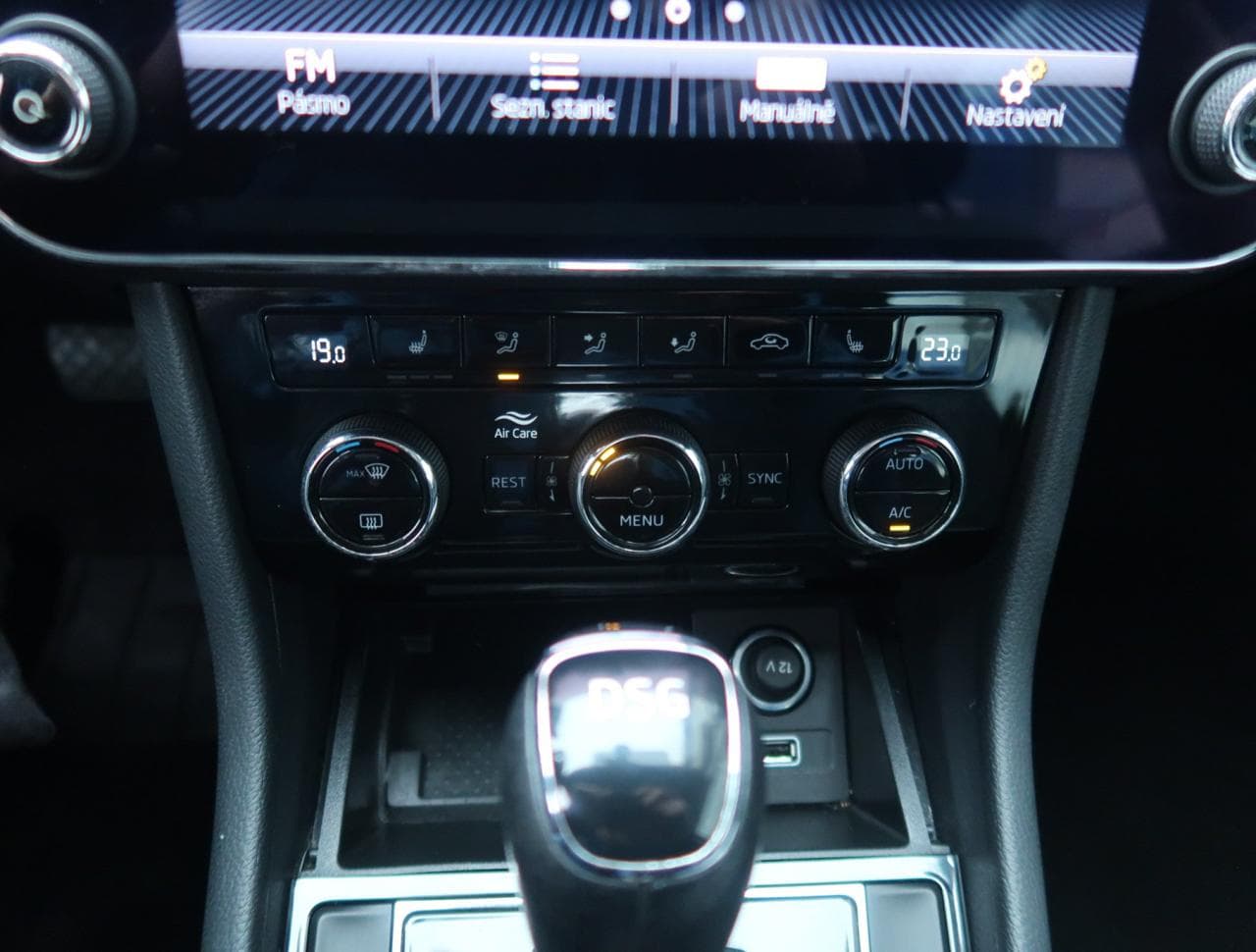 2018 Škoda SUPERB - 19