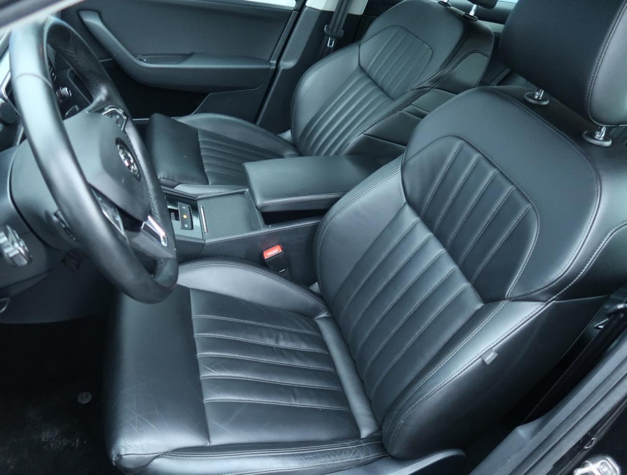 2018 Škoda SUPERB - 16