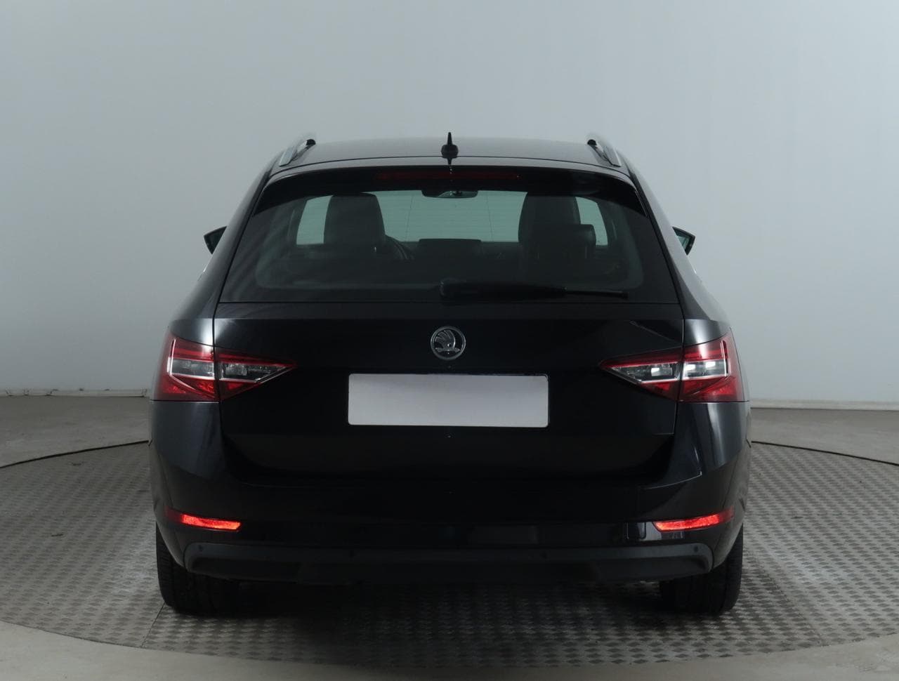 2018 Škoda SUPERB - 6