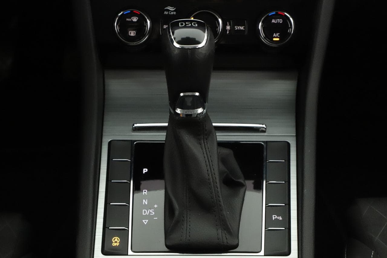 2021 Škoda SUPERB - 17