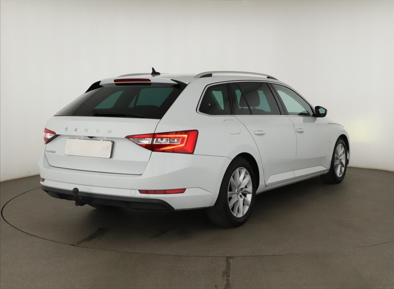 2021 Škoda SUPERB - 7