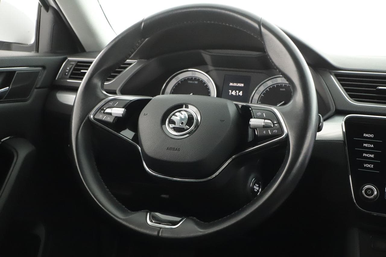 2021 Škoda SUPERB - 14