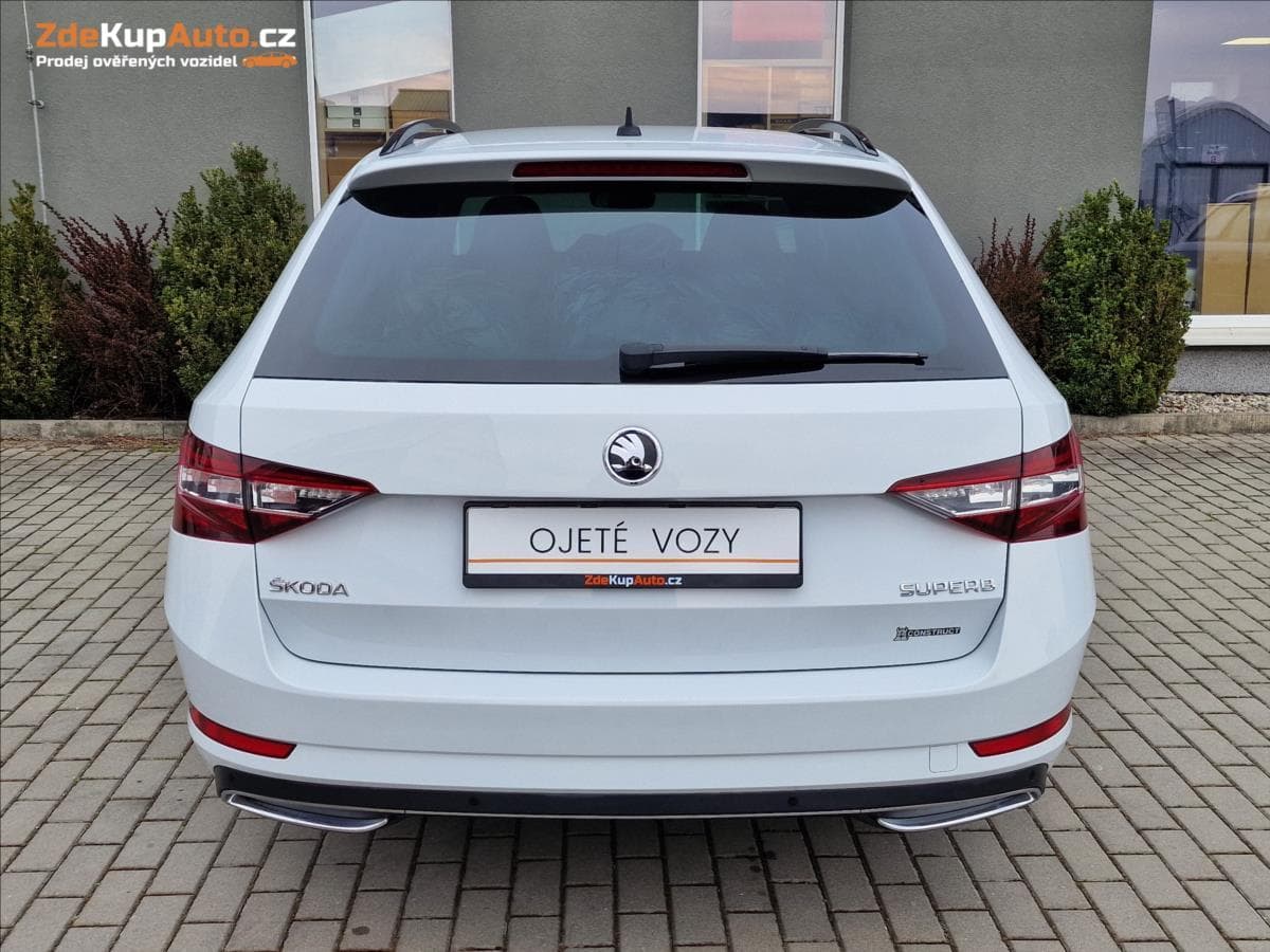 2019 Škoda SUPERB - 9