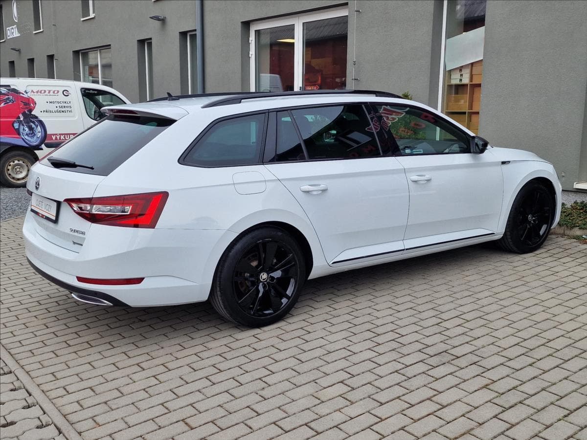 2019 Škoda SUPERB - 11