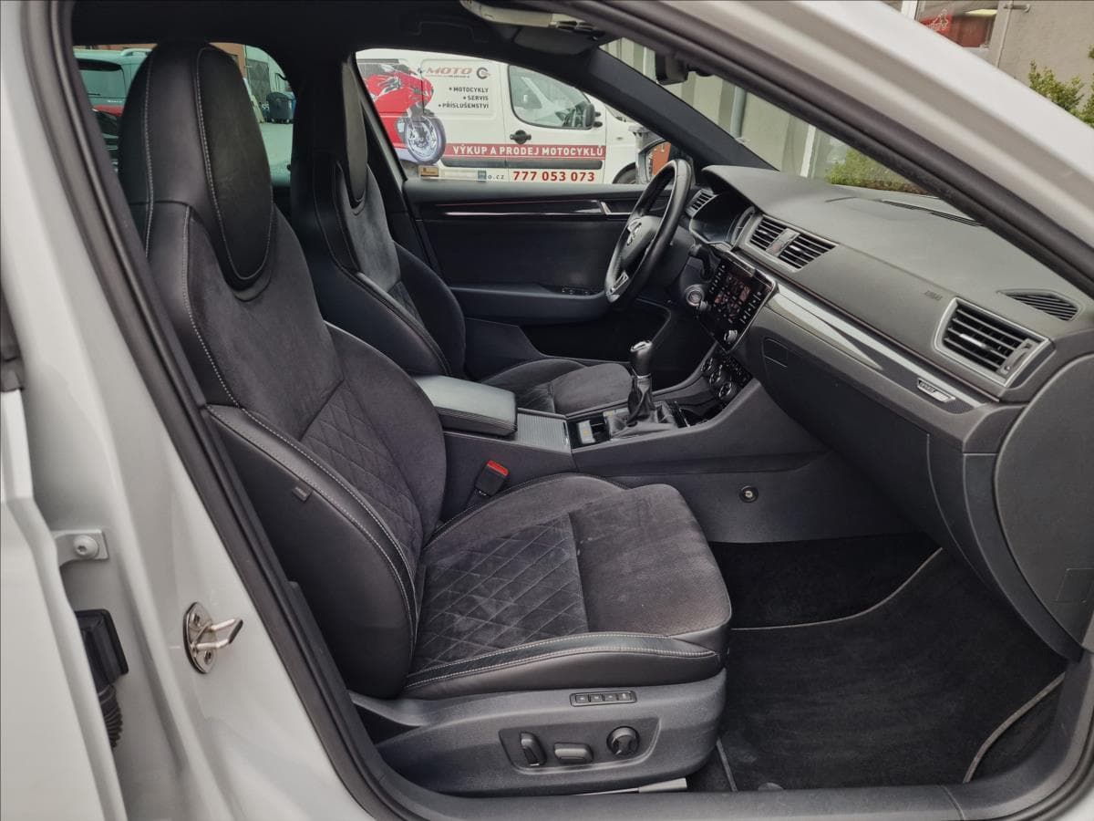 2019 Škoda SUPERB - 14